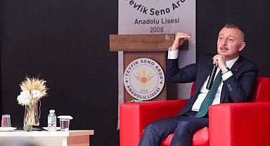 Liseli öğrenciler sordu Başkan Büyükakın cevapladı