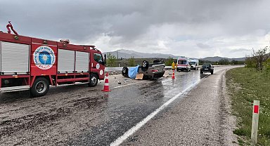 Lüks otomobil kontrolden çıkıp takla attı: 2 ölü