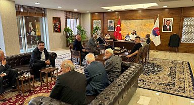 Mahalle sakinlerinden Başkan Çetinkaya'ya teşekkür ziyareti