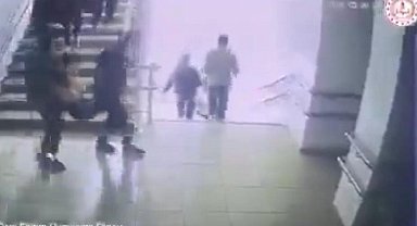 Malatya'da öğrencilerin deprem tahliyesi kamerada