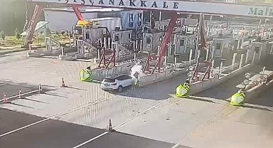 Malkara'da Çanakkale otoyolu gişelerinde otomobil bariyere çarptı: 1 ölü, 1 yaralı
