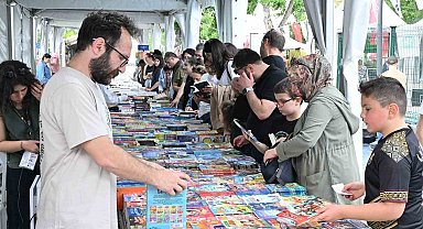 Manisa Kitap Fuarı yoğun ilgiyle devam ediyor