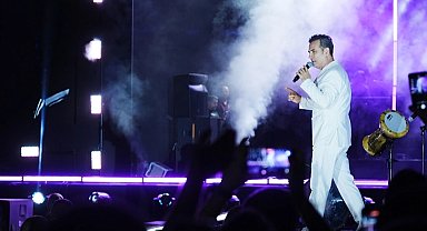 Manisa Kültür Yolu'nda Ferhat Göçer'den unutulmaz gece