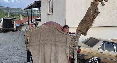 Manisa'da 135 yıllık "Kukla Deve" geleneği yaşatılıyor