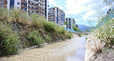 Manisa'daki dere yatakları temizleniyor