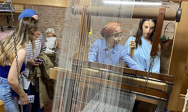 Manisa'da öğrencilere kentin tarihi mirası anlatıldı