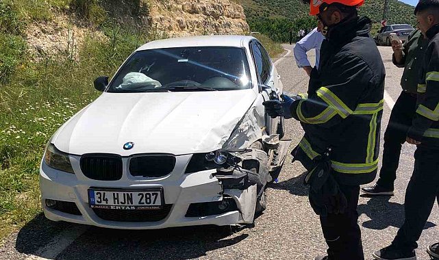 Mardin'de otomobiller çarpıştı: 5 yaralı