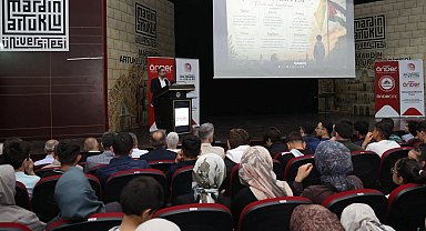 Mardin'de Gazze temalı 6 dilde şiir dinletisi