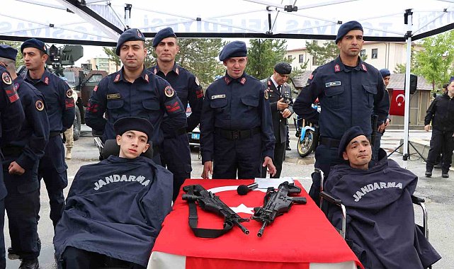 Mehmetçiğin merhameti yürekleri ısıttı