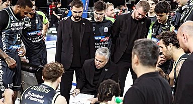 Merkezefendi Basket'ten deplasmanda kritik galibiyet