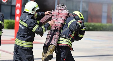 Mersin itfaiyesinden Muğla ekibine uygulamalı eğitim