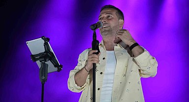 Mersin Kültür Yolu Festivali'nde Oğuzhan Koç rüzgarı esti