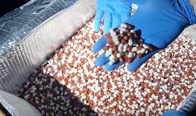 Mersin'de 317 bin 285 adet uyuşturucu hap ele geçirildi