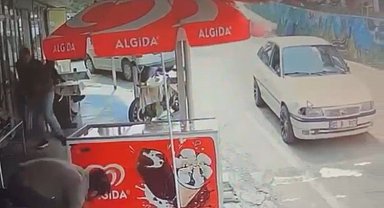 Mersin'de 4 kişinin öldüğü silahlı saldırı anı kamerada