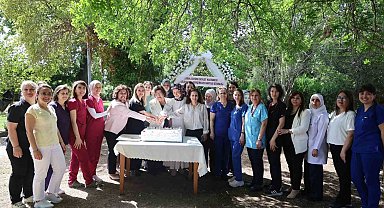 Meslekte 36'ıncı yılını tamamlayan hemşirelere plaket takdim edildi