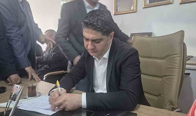 MHP'li Özdemir'den Sarız'a bayram hediyesi