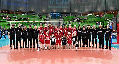 Milletler Ligi'nde mücadele edecek A Milli Kadın Voleybol Takımı'nın kadrosu açıklandı