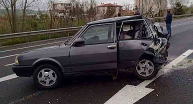 Minibüs park halindeki otomobile çarptı: 3 ölü, 5 yaralı