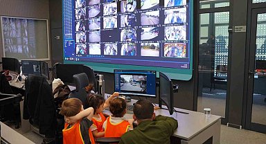 Minikler trafik güvenliğini yerinde öğrendi