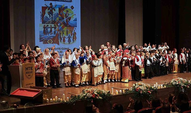 MTK Koleji öğrencilerinden 'Anadolu'nun Renkli Adımları' gösterisi