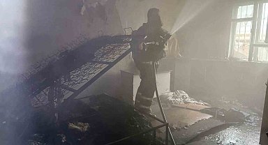 Muş'ta korkutan ev yangını