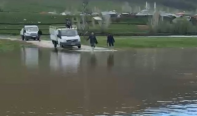 Muş'ta şiddetli yağış sonrası köy sular altında kaldı