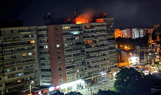 NATO üyesi Romanya'daki bir apartmana Rus İHA'sı isabet etti: 2 yaralı