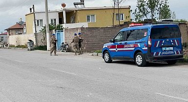 Niğde'de husumetli ailelerin kavgası kanlı bitti: 1 ölü