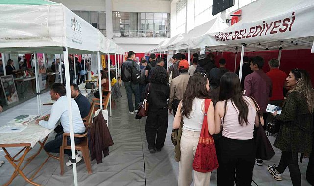 Niğde'de kariyer ve istihdam buluşmasına yoğun ilgi