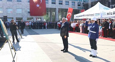 Nilüfer, 19 Mayıs'ı Cumhuriyet Meydanı'nda karşıladı