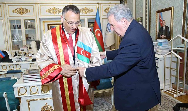 Nobel ödüllü Aziz Sancar'ın ardından Rektör Gürel'e de fahri profesörlük unvanı verildi