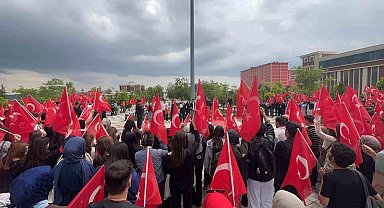 ODTÜ'de bayrak saldırısına tepki: Bilecik'te 350 kişilik yürüyüş