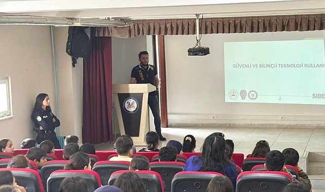Öğrenciler güvenli internet kullanımı hakkında bilgilendirildi