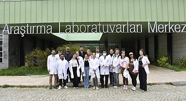 Öğrenciler ileri analiz yöntemlerini laboratuvarda inceledi