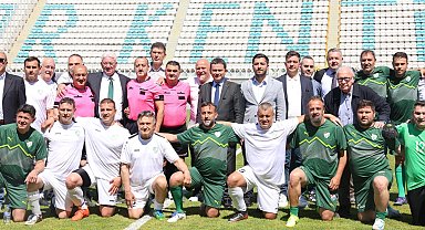 Osmangazi'den veteran yıldızları buluşturan turnuva