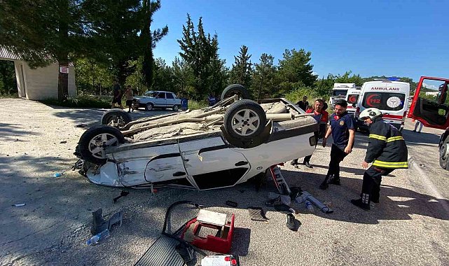 Osmaniye'de kontrolden çıkan araç takla attı: 2 yaralı