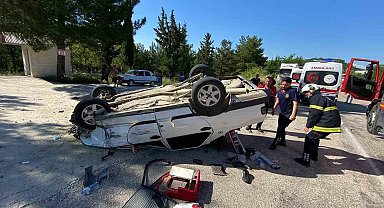 Osmaniye'de kontrolden çıkan araç takla attı: 2 yaralı