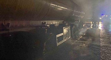 Osmaniye'de seyir halindeki tanker alevlere teslim oldu