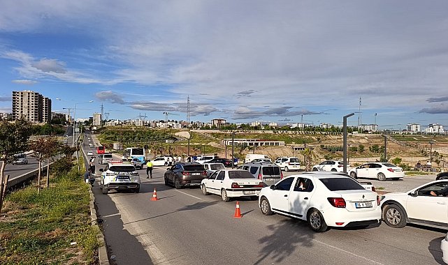 Otomobil ile minibüs çarpıştı: 1 yaralı