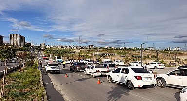 Otomobil ile minibüs çarpıştı: 1 yaralı