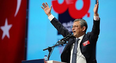 Özgür Özel TBMM Grup Başkanı seçildi