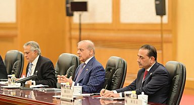 Pakistan Başbakanı Şerif, Çin Devlet Başkanı Jinping ile görüştü