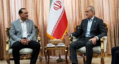 Pakistan Genelkurmay Başkanı Munir, İran Cumhurbaşkanı Pezeşkiyan ile görüştü