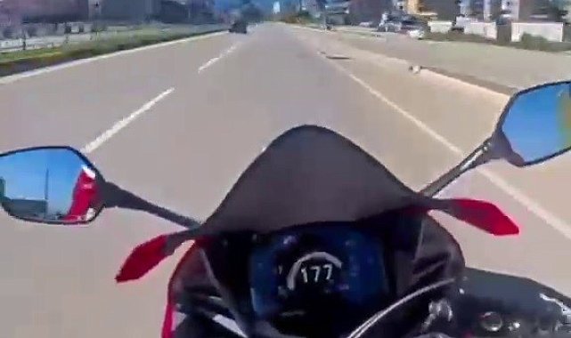Paylaşım uğruna akan trafikte 177 kilometre hız yapan sürücüye 55 bin TL ceza