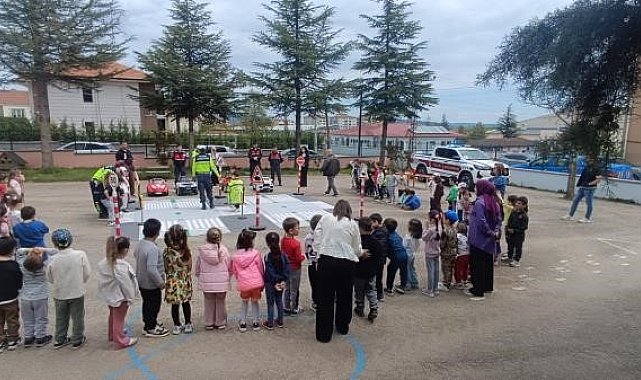 Pazaryeri'nde trafik bilinci küçük yaşta başladı