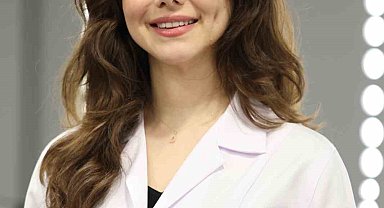 "Blefaroplastide amaç genç görünüm kadar göz sağlığını korumak"