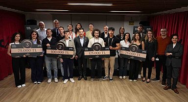 "Fikirleriyle Işıldayan" bin 30 takım bizz@kampüs'ün 15. yılında GODIVA için yarıştı