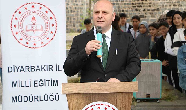 "Maarifin Kalbinde Marifetli Gençlik" Fuarı'na yoğun ilgi