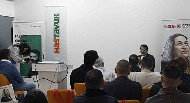 "Sanatçılar Sennur Sezer Okuyor" etkinliğinin konuğu Arif Pişkin oldu