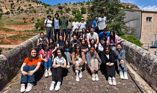 "Sınıfım Tunceli" projesiyle Çemişgezek'in tarihine yolculuk
